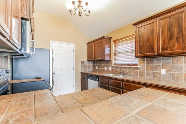 Building Photo - 7913 Eagle Cir