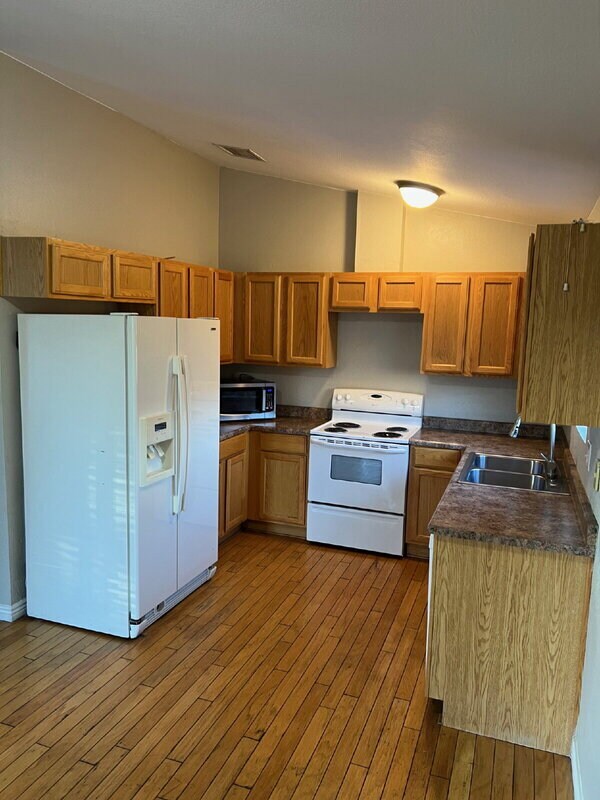 Building Photo - 5111 E Downing St