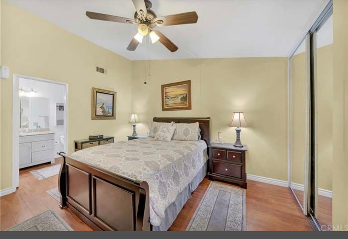 Building Photo - 252 Chaumont Cir