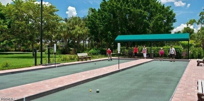 Building Photo - 10121 Colonial Country Club Blvd