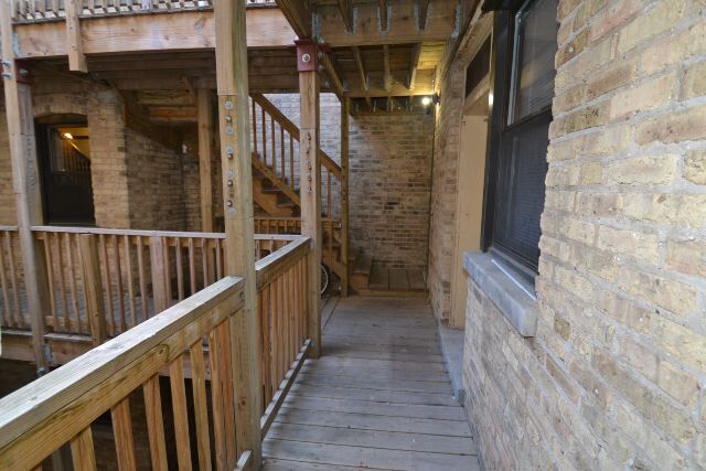 Building Photo - 3907 N Janssen