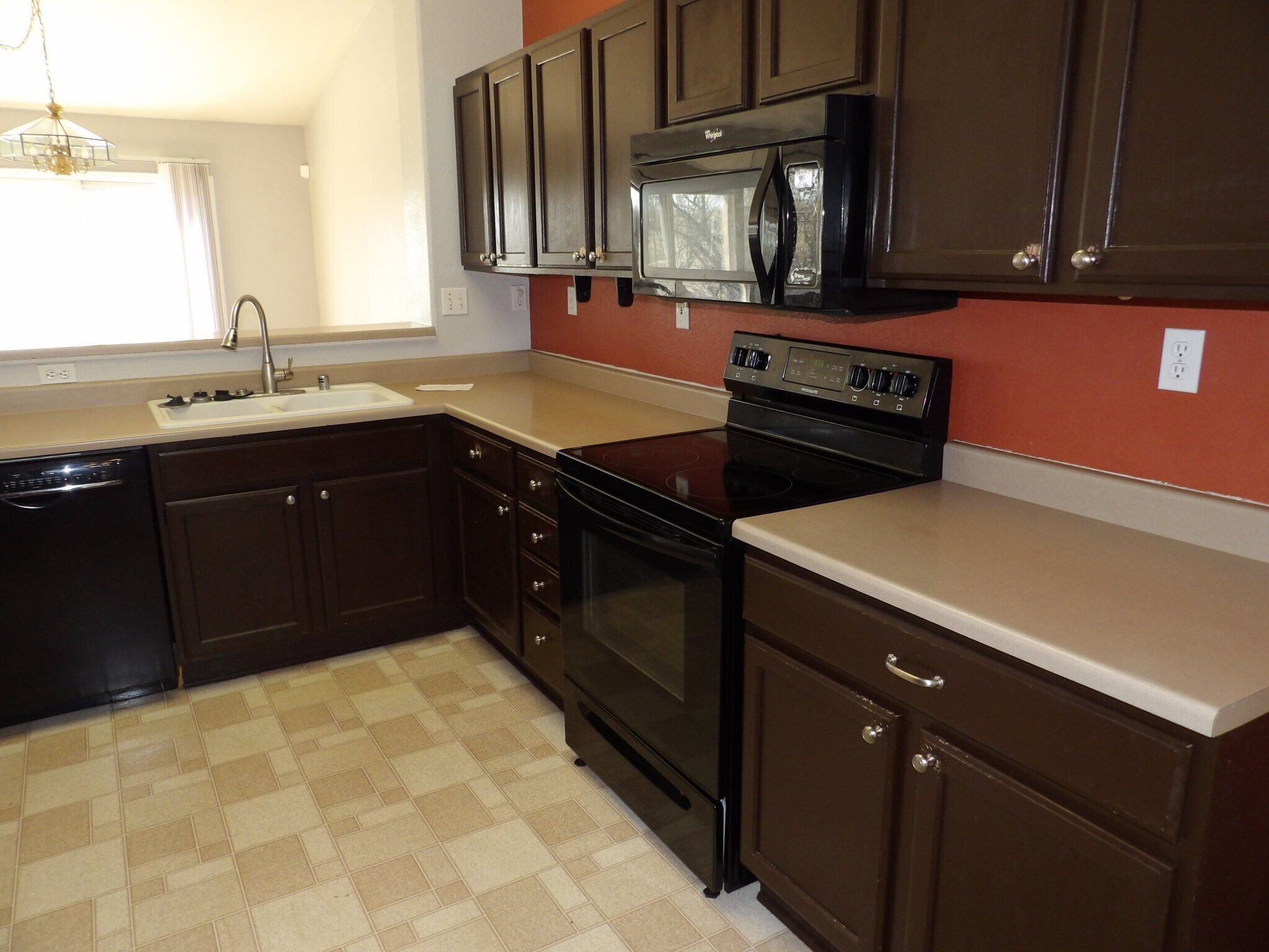 Building Photo - 875 Aspenglow Ln