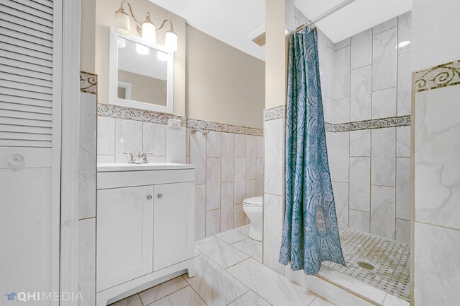 Building Photo - 7248 Bradford Ct