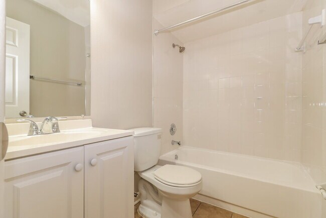 Building Photo - 10375 Chadbourne Dr