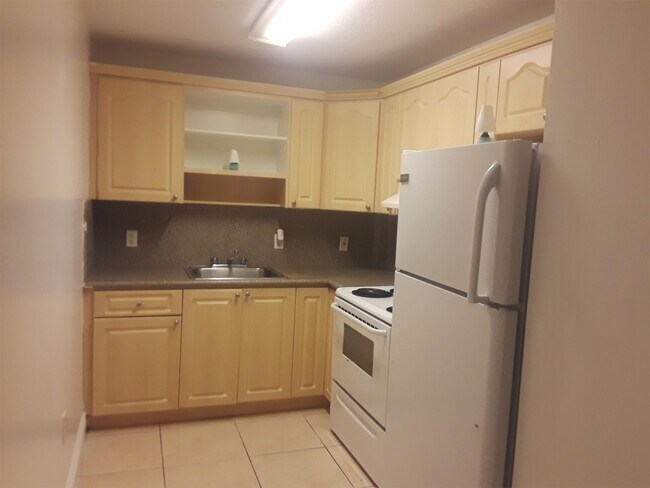 Primary Photo - 2185 NW 16th Terrace