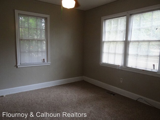 Building Photo - 120 Munson Dr