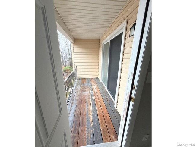 Building Photo - 614 Fox Run Ln