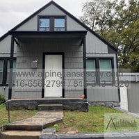 Building Photo - 3 Bedroom NE Home