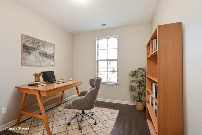 Building Photo - 75 Briar Hollow Ln