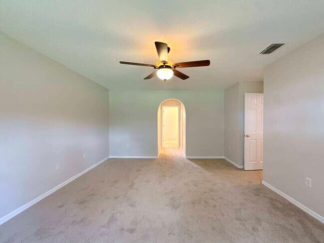 Building Photo - 13046 Waterbourne Dr