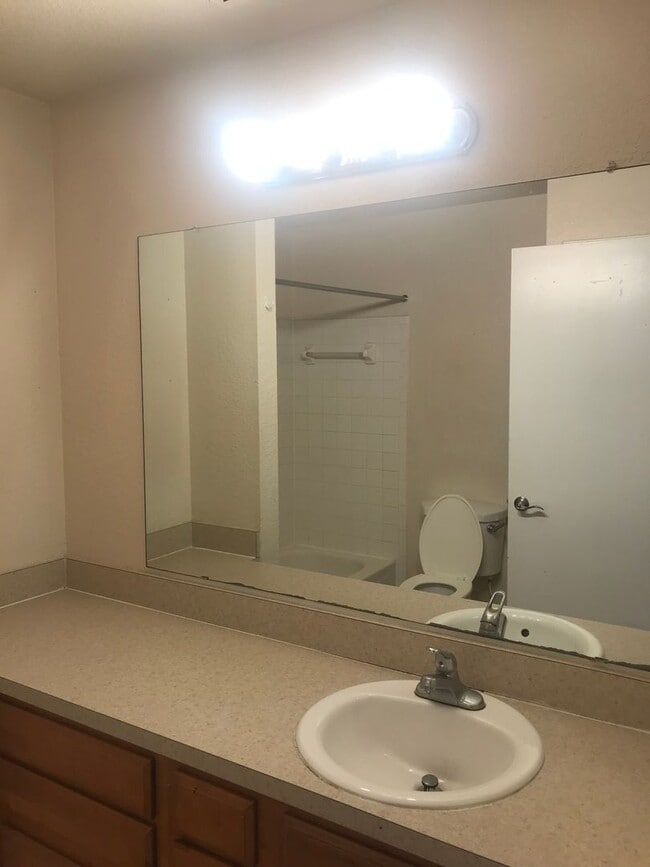 Building Photo - 7709SBD(50)