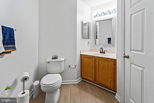 Building Photo - 6223 Wild Swan Way