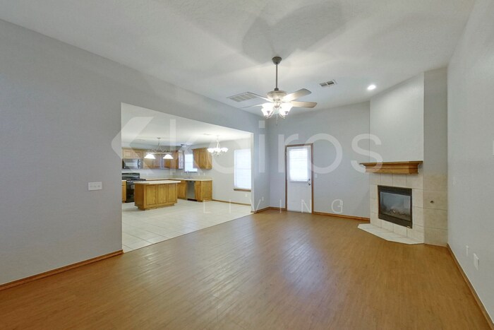 Building Photo - 521 SW 163rd St