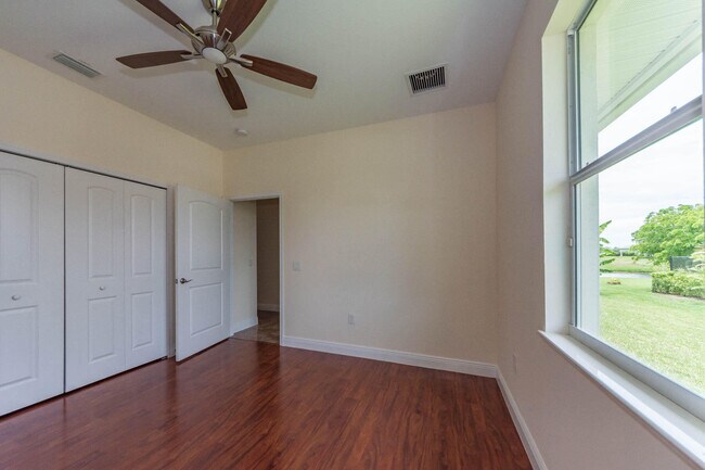 Building Photo - 1578 Eagles Cir