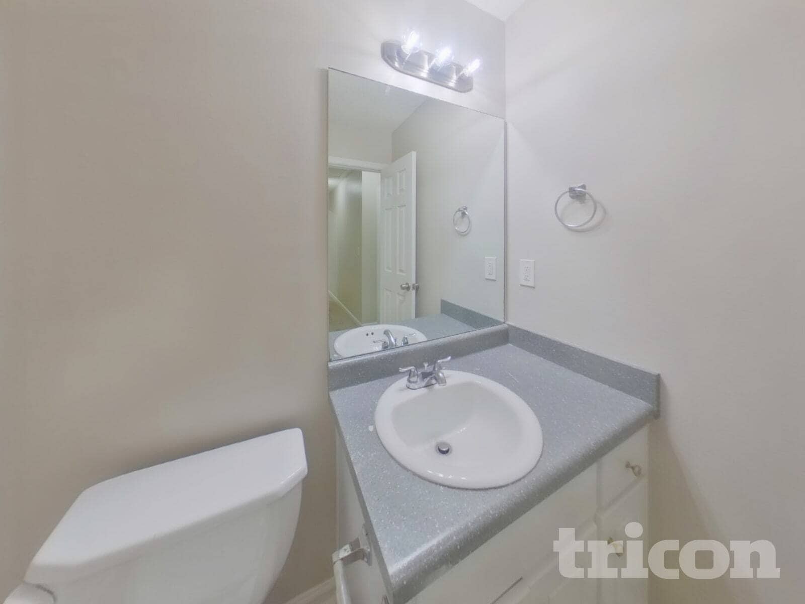 Building Photo - 372 Cheri Pl