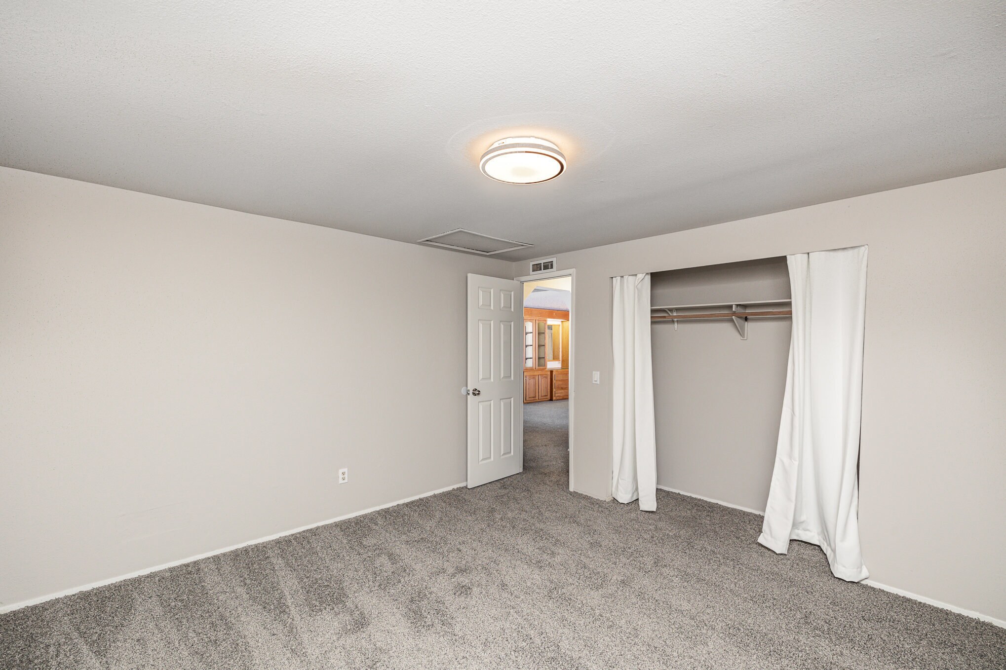 Building Photo - 15832 18th Pl W