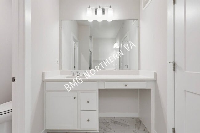 Building Photo - 201 Park Central Ter