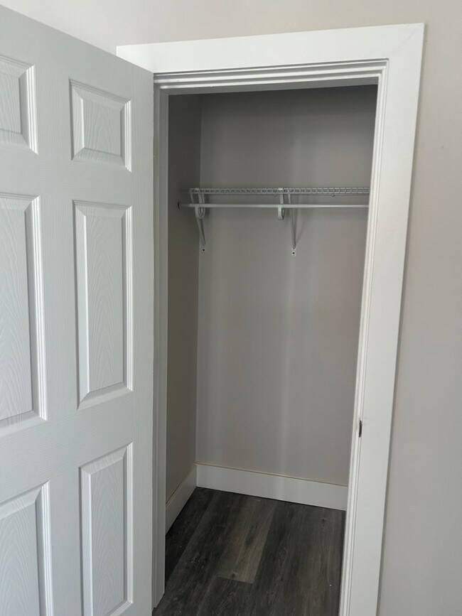 Building Photo - 2Br apartment in (duplex) 1st floor