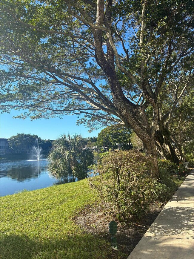 Building Photo - 3531 NW 50th Ave