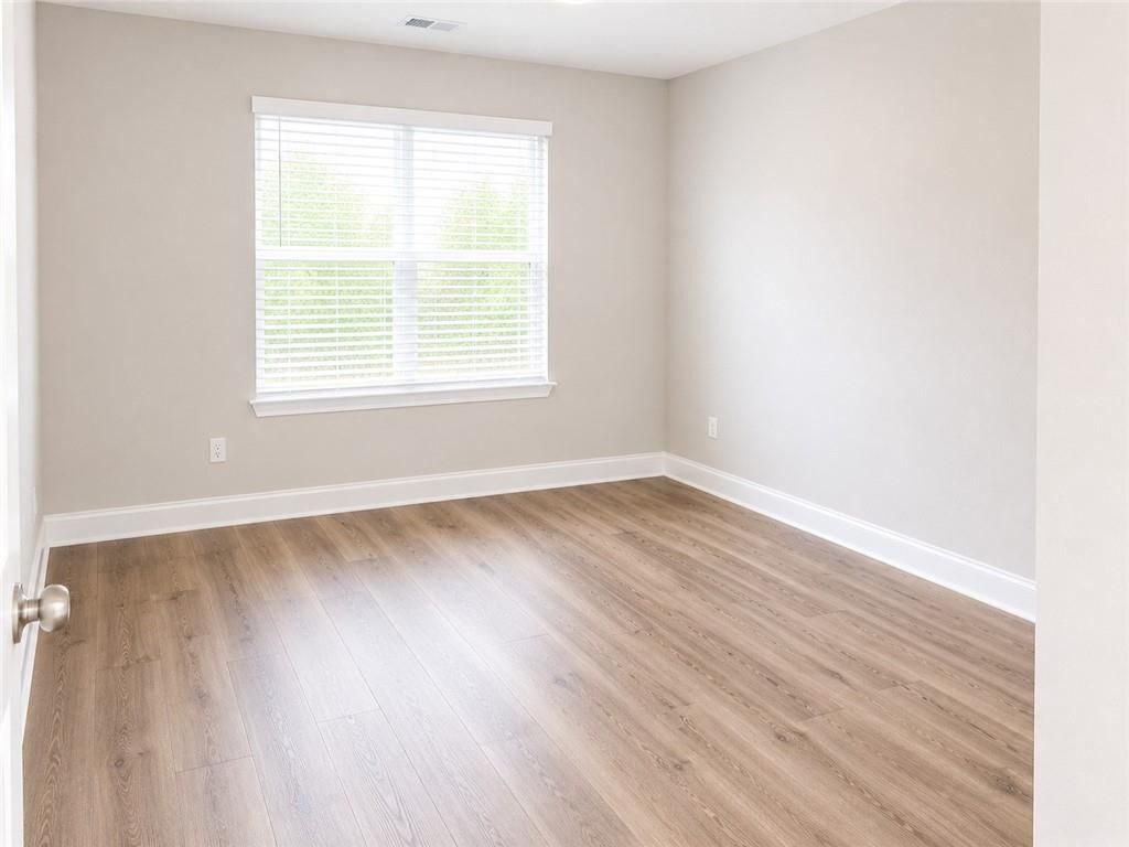 Building Photo - 153 Towne Villas Dr
