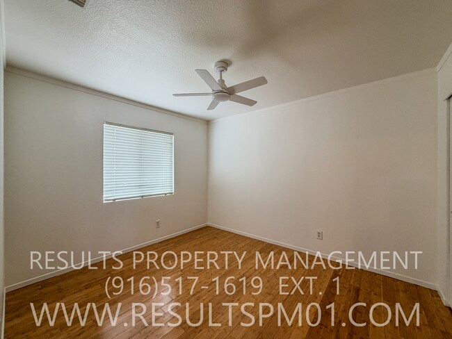 Building Photo - Great Elk Grove 2 Bedroom plus Loft Home