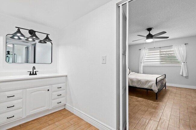 Building Photo - 3791 NW 84th Ave