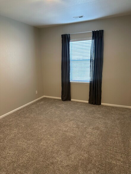 Building Photo - 14992 Rider Pl