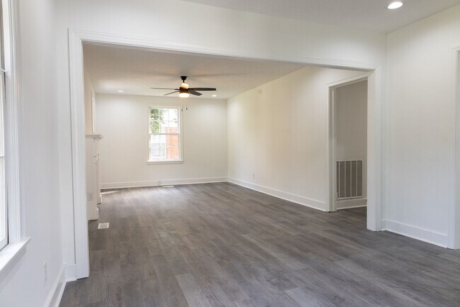 Building Photo - Hickman Rental