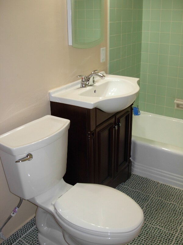 Building Photo - 1310 N Spurgeon St