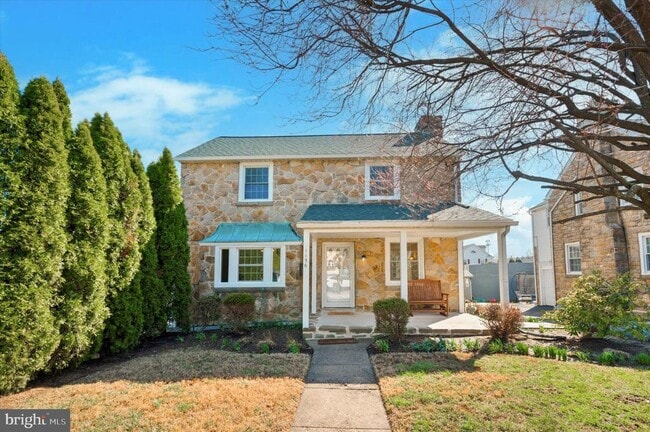 Primary Photo - 1156 Garfield Ave