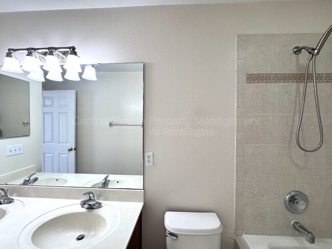 Building Photo - 10036 Moorshire Cir