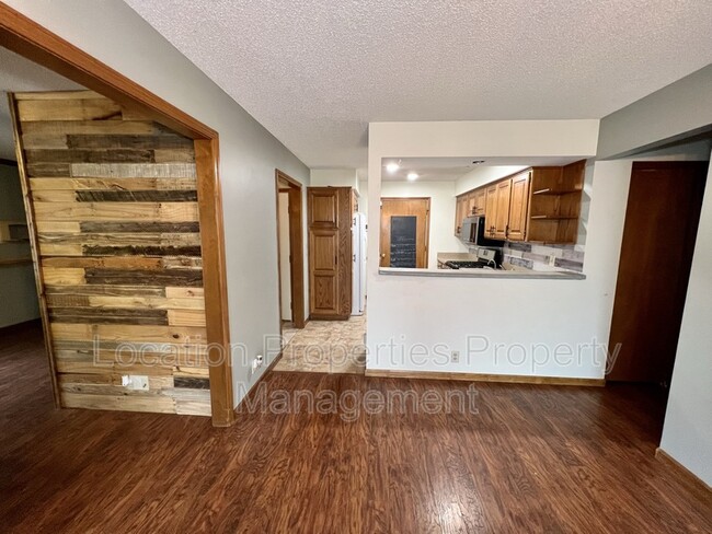 Building Photo - 2113 Atchison Ave