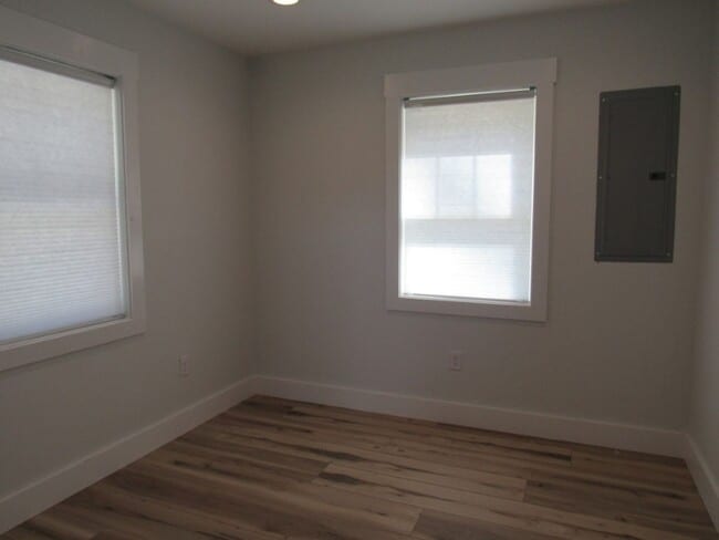 Building Photo - $1,800 - 2 Bed/2Bath Newly Renovated Unfurnished House Overlooking Downtown Sylva