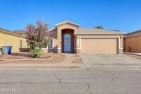 Building Photo - 14325 Woods Point Ave