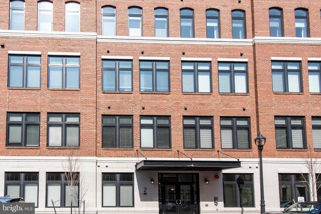 Building Photo - 2 Stationmaster St SE