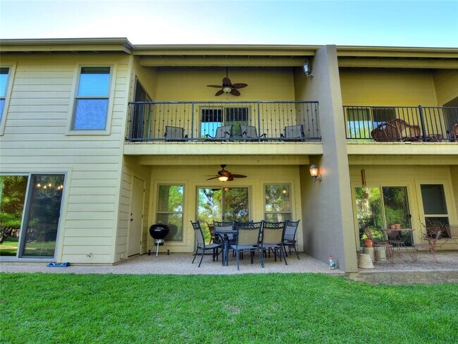 Building Photo - 222 Lido St