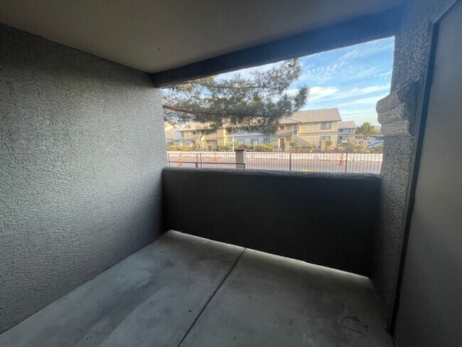 Building Photo - 5055 W Hacienda Ave