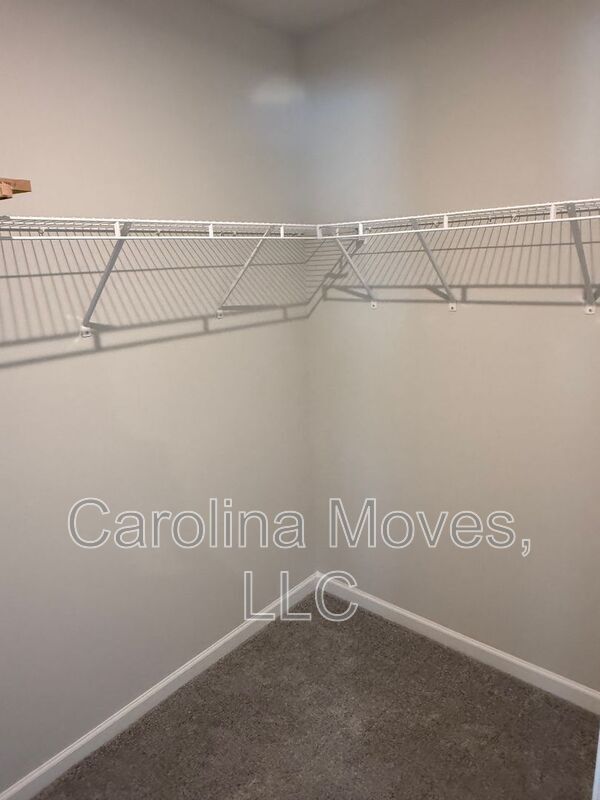 Building Photo - 171 Randwick Ln