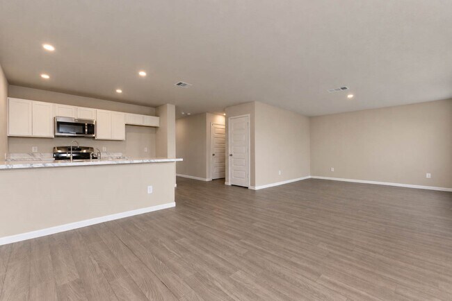Building Photo - 68 Rd 51026