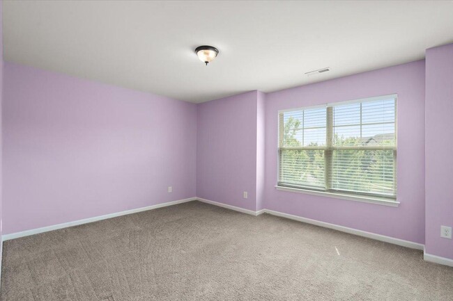 Building Photo - 2433 Chinkapin Ct