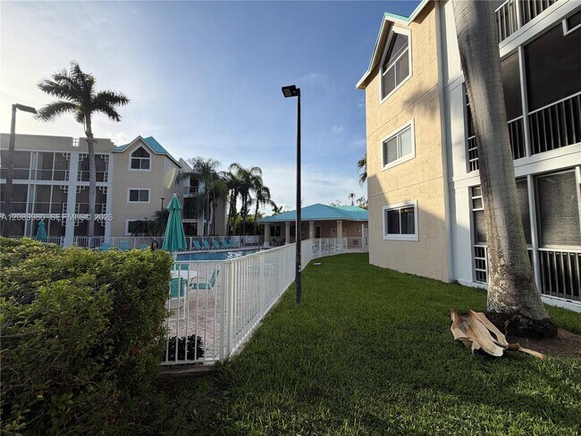Building Photo - 85 Gulfstream Rd