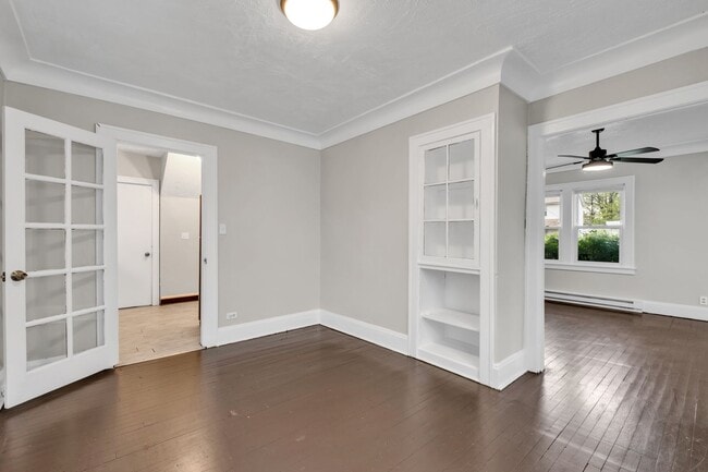 Building Photo - Single Family Home