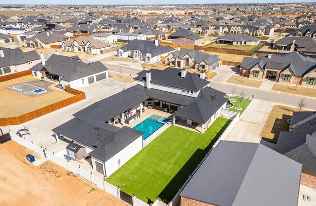 Building Photo - 4011 140th St