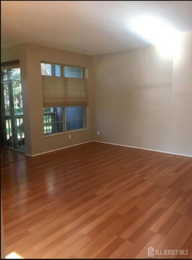 Building Photo - 3081 Cypress Ct