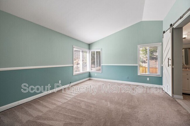 Building Photo - 24576 Jacarte Dr