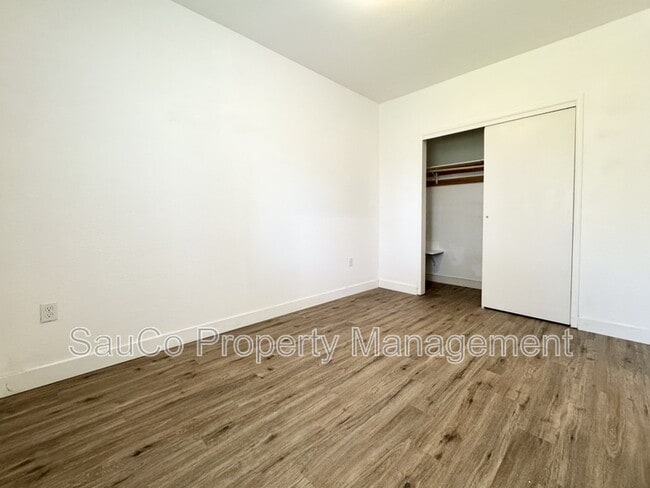 Building Photo - 6423 SW Raab Rd