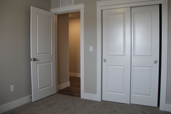 Building Photo - 16555 Senden Ave