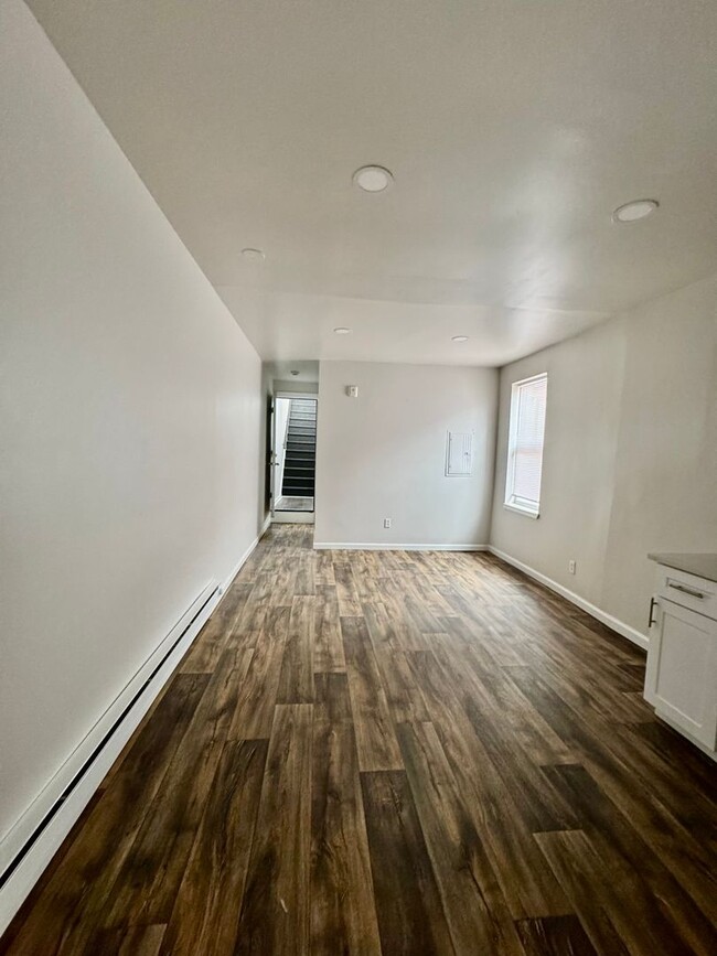 Building Photo - 3414 Frankford Ave