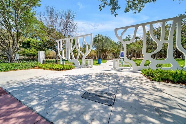 Building Photo - 8233 Harding Ave