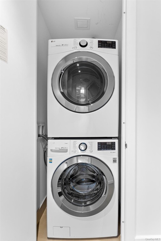 Building Photo - 15 Hudson Yards